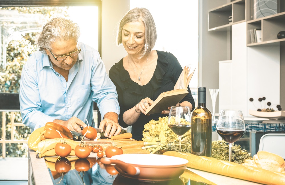 השתדלו לאכול בשעות קבועות. צילום: Shutterstock