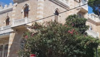 טלביה: בתי פאר, אנשים וסיפורים בירושלים