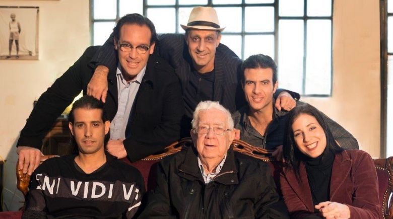 להגשים חלום: הכירו את התסריטאי בן ה-81