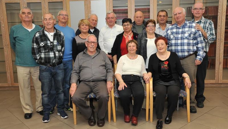 אחרי 60 שנה: מפגש מרגש עם המורה מהיסודי