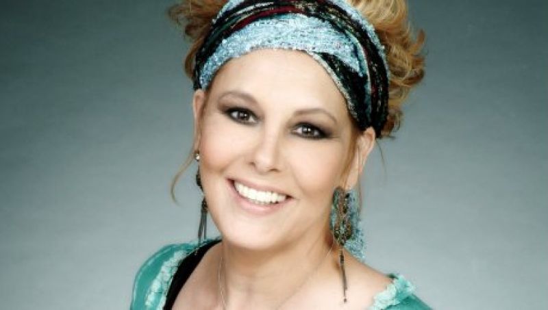בין האצבעות