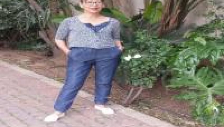 מחפשת חברים לבילויים משותפים